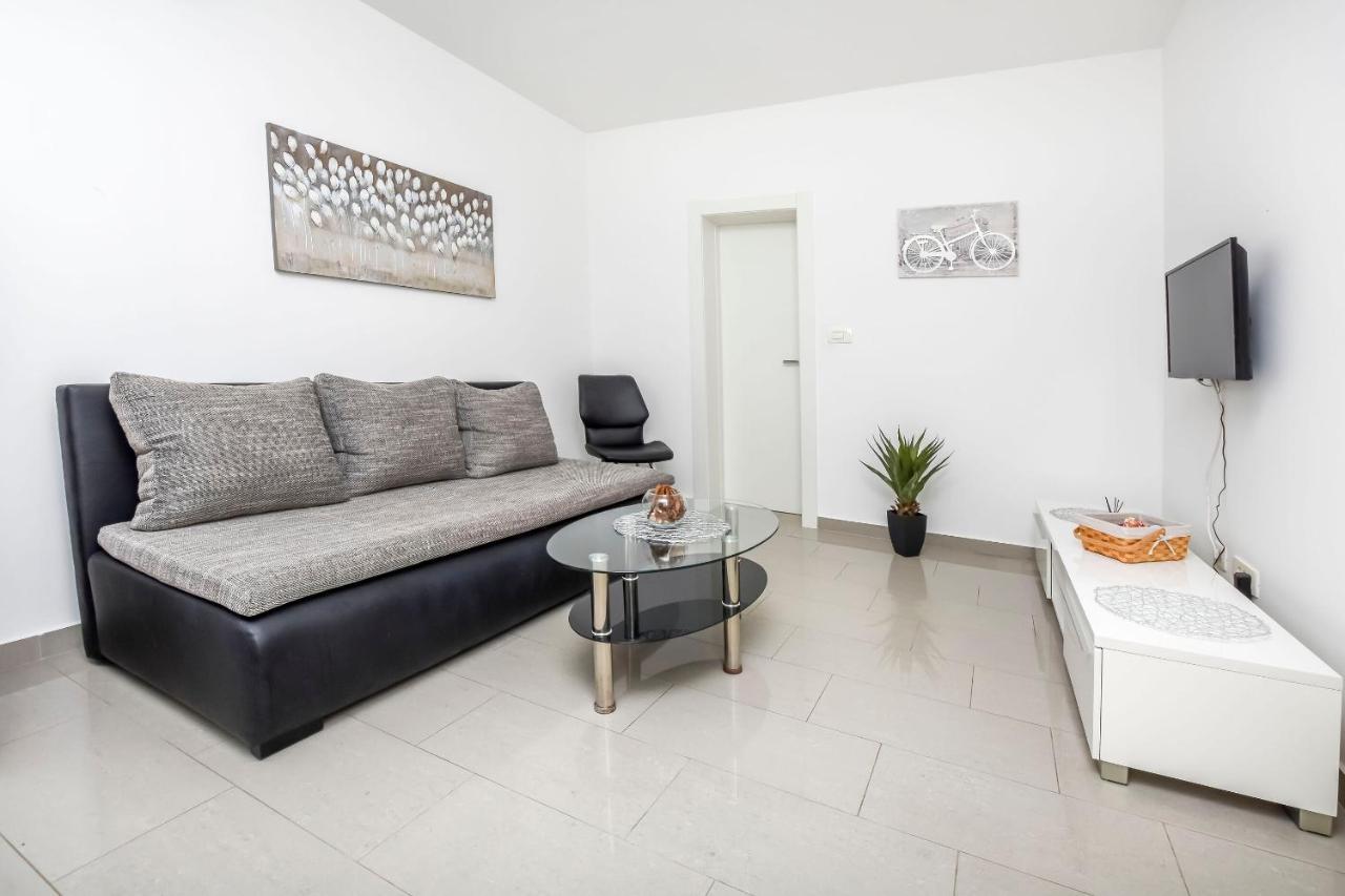 Apartment Maja
