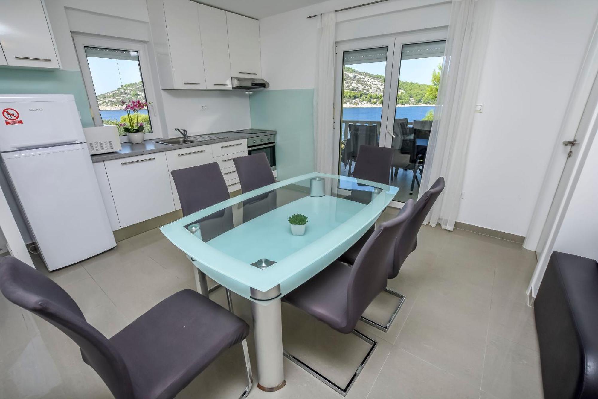 Apartment Maja Razanj