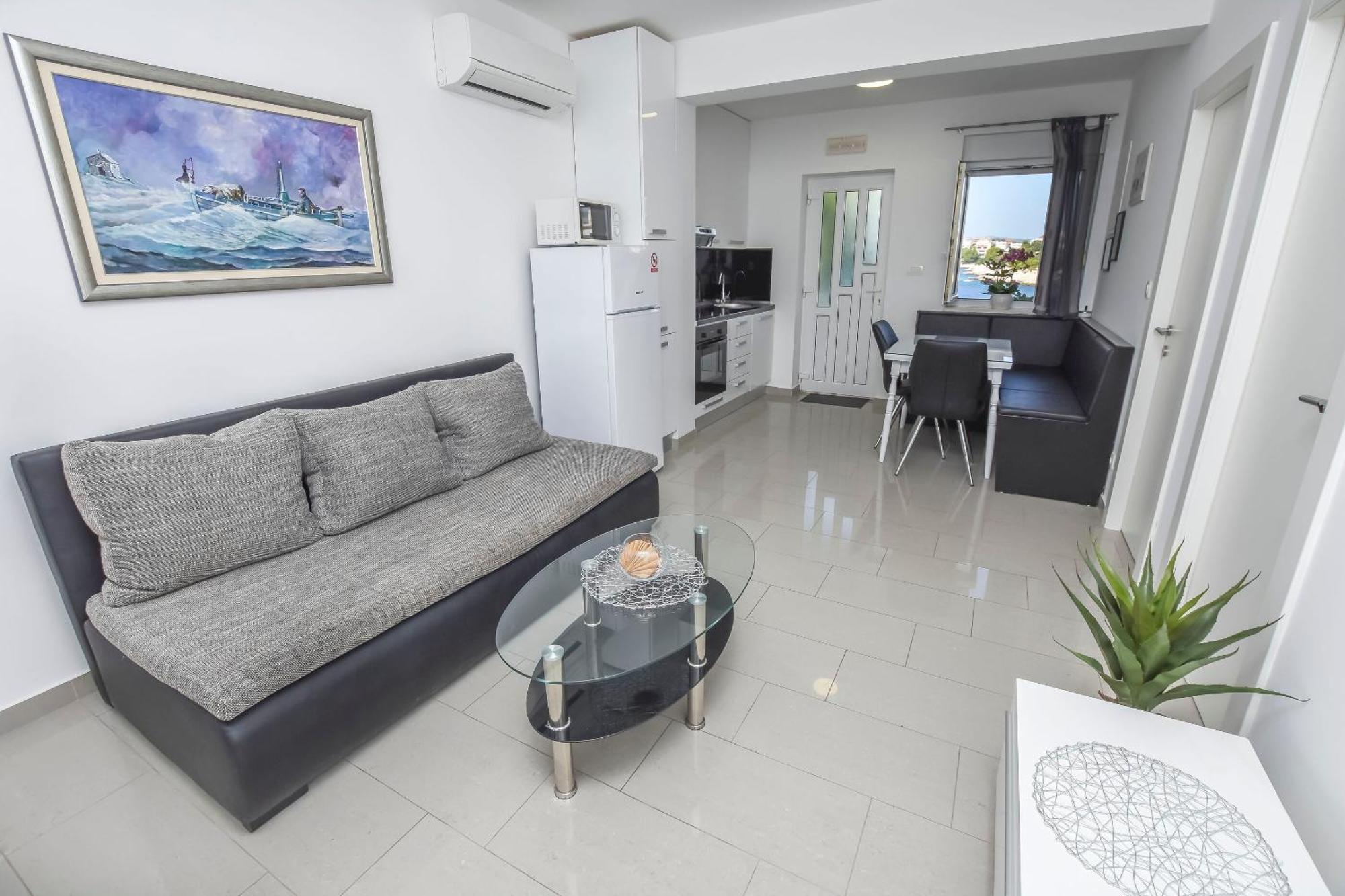 Apartment Maja *