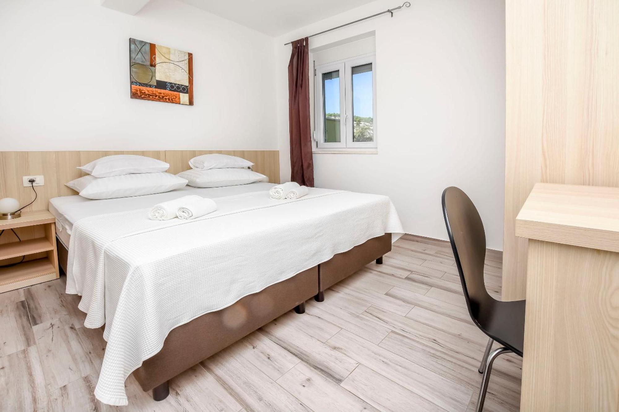 Apartment Maja *